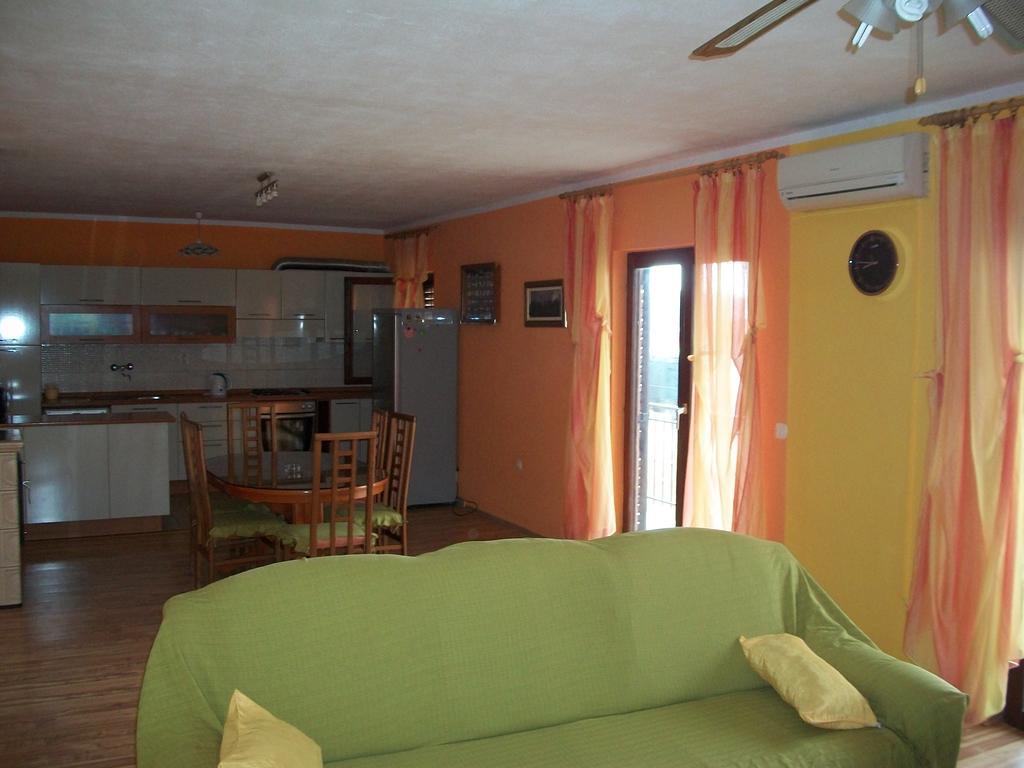 Apartment Luka Трогир Экстерьер фото