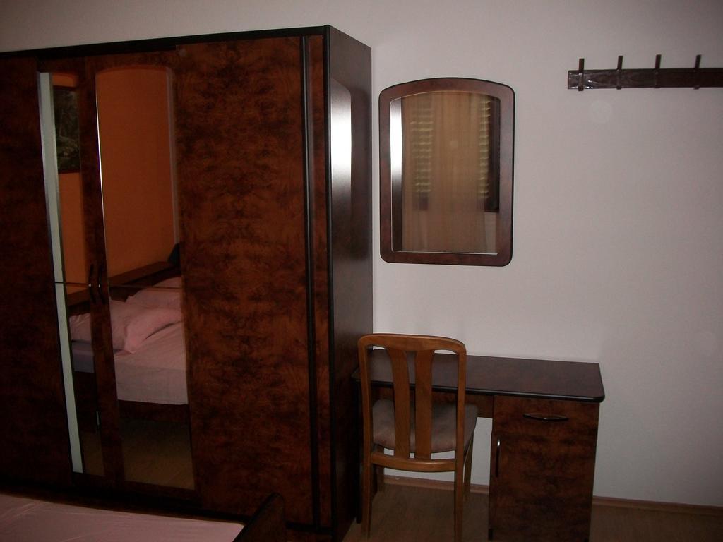Apartment Luka Трогир Экстерьер фото