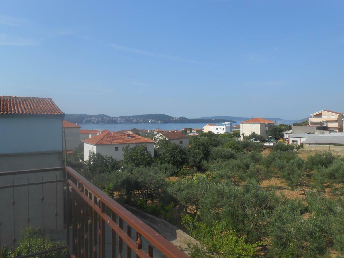 Apartment Luka Трогир Экстерьер фото