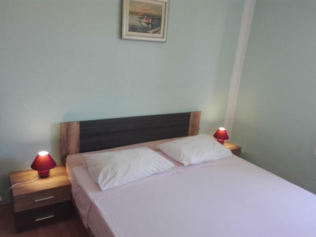 Apartment Luka Трогир Экстерьер фото
