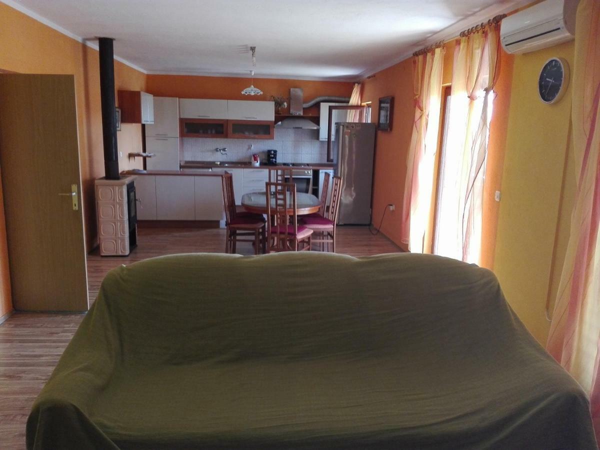 Apartment Luka Трогир Экстерьер фото