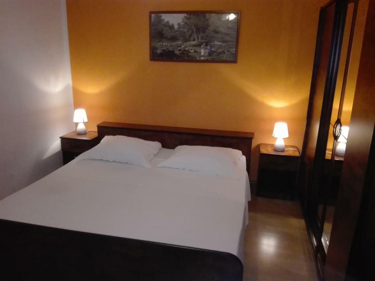 Apartment Luka Трогир Экстерьер фото