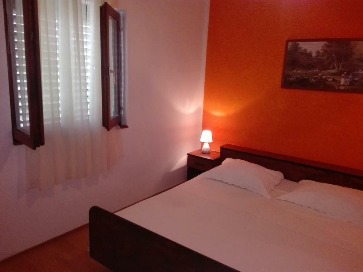 Apartment Luka Трогир Экстерьер фото
