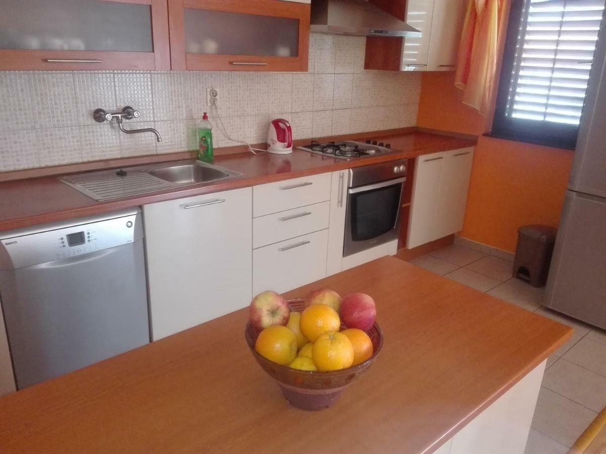 Apartment Luka Трогир Экстерьер фото